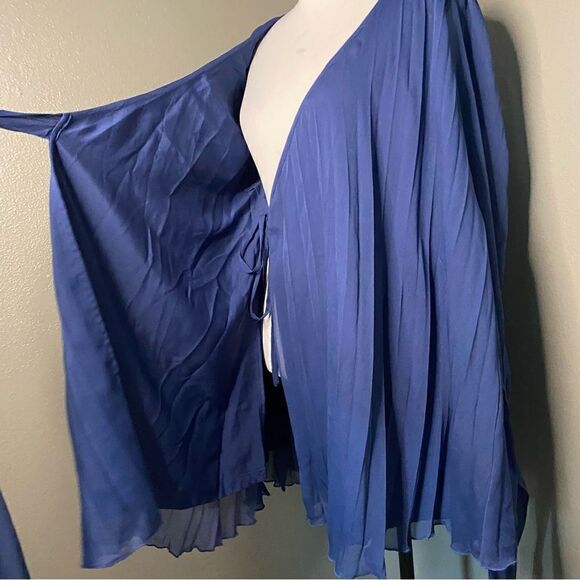 ASOS Design Maternity Blue Pleated Trapeze Wrap Dress Chiffon Long Sleeves - Picture 3 of 12